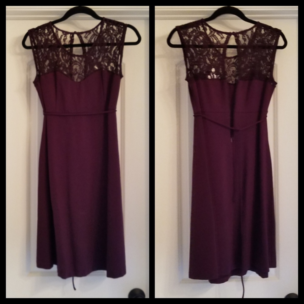 GORGEOUS HOLIDAY MATERNITY DRESS!
